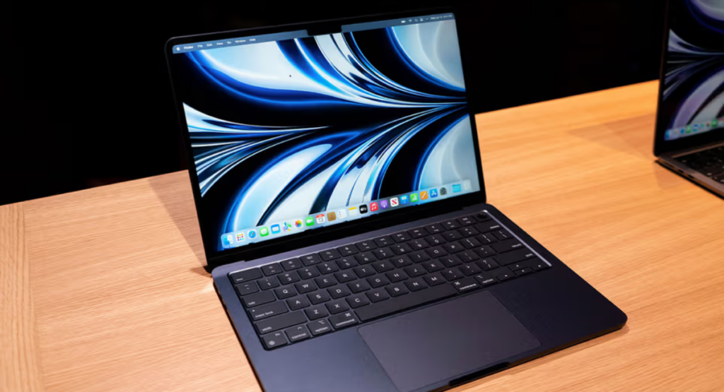 The 2022 Apple MacBook Air M2